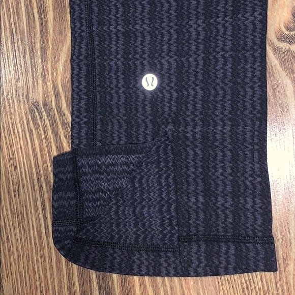 Lululemon capris - Picture 4 of 5